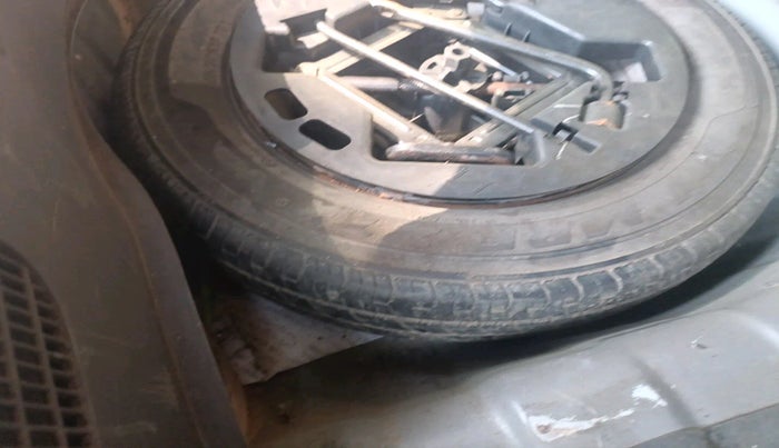 2011 Hyundai i10 SPORTZ 1.2, Petrol, Manual, 68,759 km, tyre