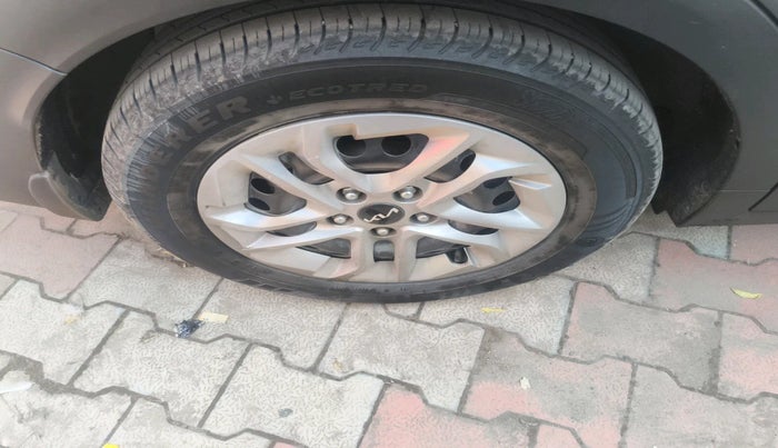 2023 KIA CARENS PRESTIGE 1.5 DIESEL IMT 7 STR, Diesel, Manual, 18,618 km, tyre