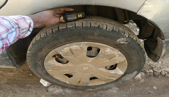 2015 Maruti Celerio VXI, Petrol, Manual, 90,404 km, tyre