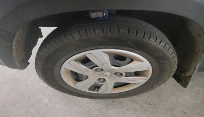 2016 Renault Kwid RXT 0.8, Petrol, Manual, 36,784 km, tyre