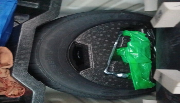 2024 Maruti Ciaz SIGMA 1.5 SHVS MT  PETROL, Petrol, Manual, 35,967 km, tyre