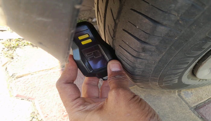 2016 Hyundai Grand i10 MAGNA 1.2 KAPPA VTVT, Petrol, Manual, 1,26,847 km, tyre