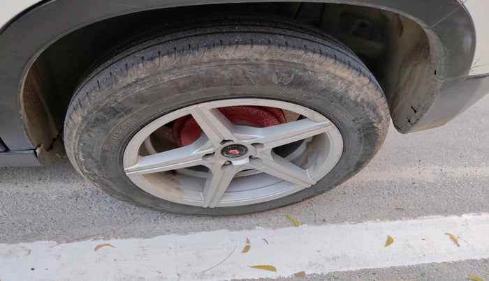 2021 Maruti Vitara Brezza LXI, Petrol, Manual, 80,390 km, tyre