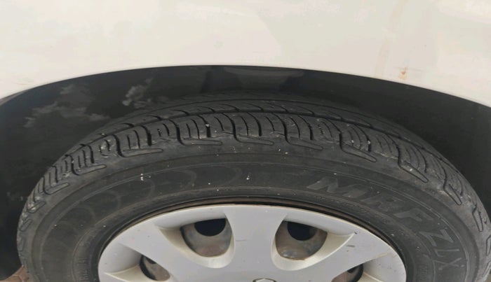 2017 Maruti Alto 800 LXI, Petrol, Manual, 65,936 km, tyre