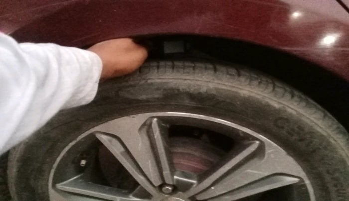 2014 Hyundai Verna FLUIDIC 1.4 CRDI, Diesel, Manual, 1,27,235 km, tyre