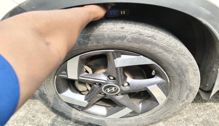 2021 Hyundai VENUE SX 1.0 TURBO IMT, Petrol, Manual, 44,357 km, tyre