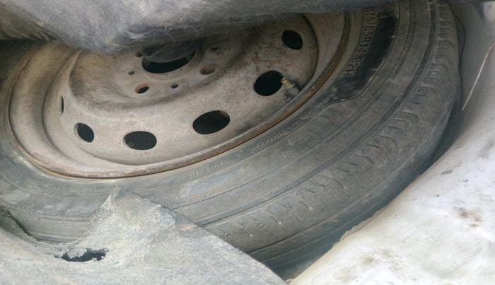 2010 Tata Indica Vista TERRA TDI, Diesel, Manual, 2,07,109 km, tyre