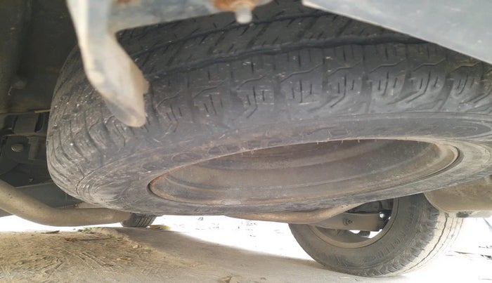 2015 Mahindra XUV500 W10, Diesel, Manual, 83,621 km, tyre