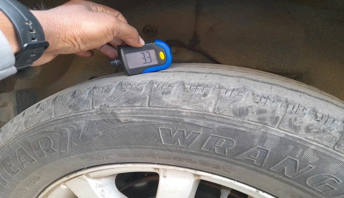 2015 Mahindra XUV500 W10, Diesel, Manual, 83,621 km, tyre