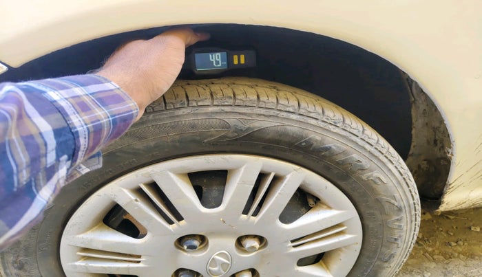 2013 Hyundai Santro Xing GLS, Petrol, Manual, 2,00,334 km, tyre