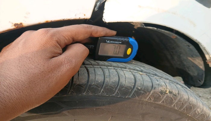 2013 Hyundai Santro Xing GL PLUS, Petrol, Manual, 1,23,958 km, tyre