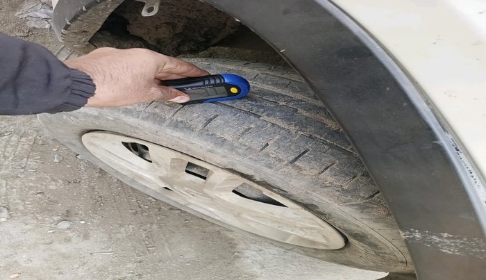 2017 Maruti Vitara Brezza VDI, Diesel, Manual, 94,222 km, tyre