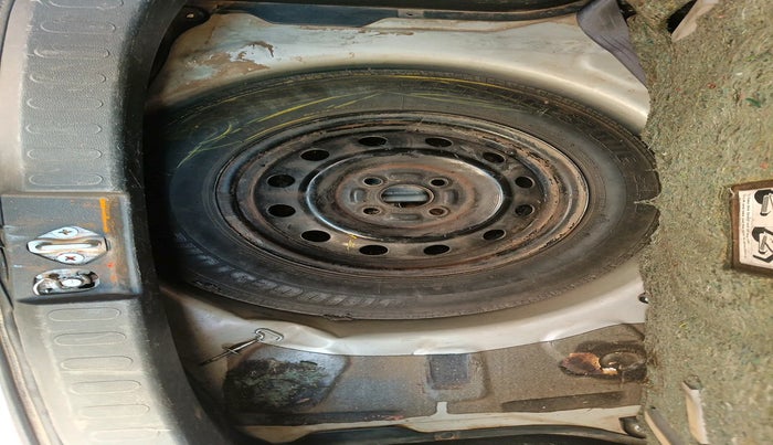 2012 Maruti Ritz VDI, Diesel, Manual, 1,03,628 km, tyre