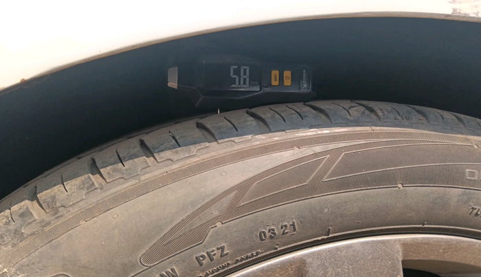 2012 Volkswagen Passat TRENDLINE MT, Diesel, Manual, 93,092 km, tyre