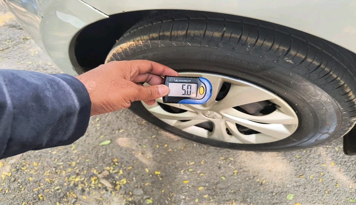 2018 Maruti Swift VXI, Petrol, Manual, 1,38,635 km, tyre