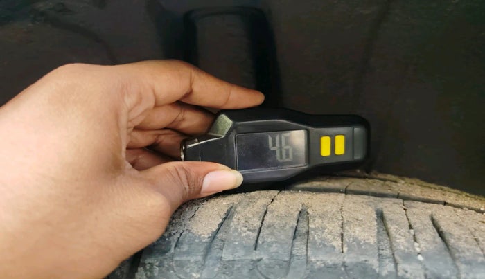 2023 Maruti Ertiga VXi (O), Petrol, Manual, 54,462 km, tyre