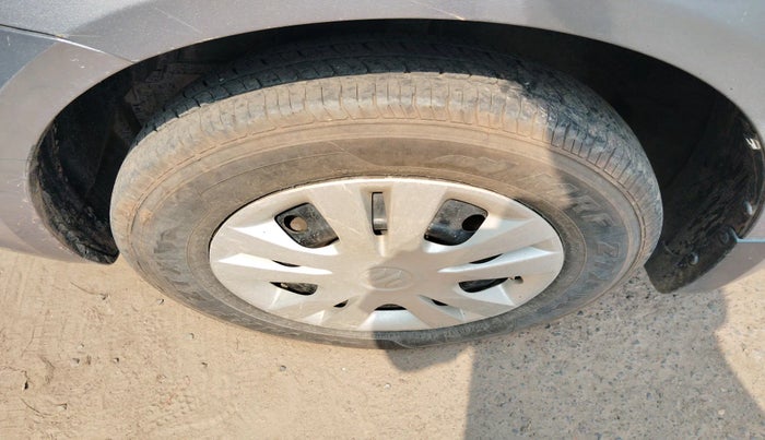 2012 Maruti Swift Dzire VXI, Petrol, Manual, 2,022 km, tyre