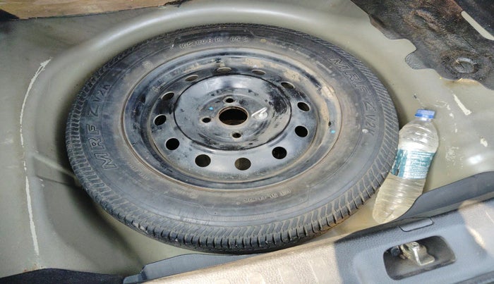 2012 Maruti Swift Dzire VXI, Petrol, Manual, 2,022 km, tyre