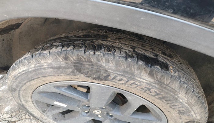 2022 Tata Safari XZA PLUS DARK EDITION, Diesel, Automatic, 68,075 km, tyre