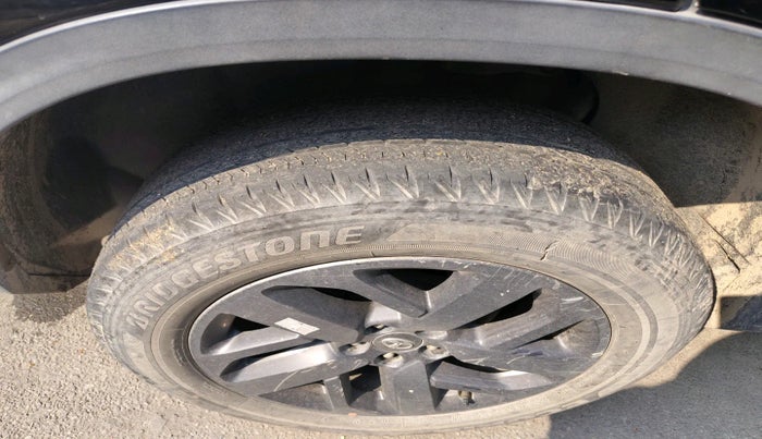 2022 Tata Safari XZA PLUS DARK EDITION, Diesel, Automatic, 68,075 km, tyre