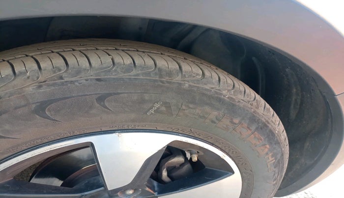 2019 Tata NEXON XZ PLUS DIESEL, Diesel, Manual, 80,139 km, tyre