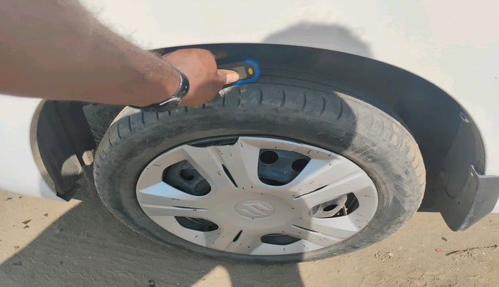 2016 Maruti Wagon R 1.0 VXI, Petrol, Manual, 88,579 km, tyre