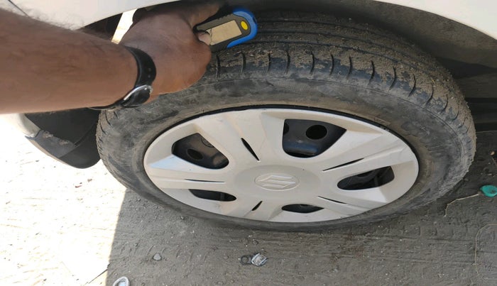 2016 Maruti Wagon R 1.0 VXI, Petrol, Manual, 88,579 km, tyre