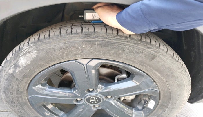 2022 Tata NEXON XZ PLUS (HS) PETROL DARK EDITION, Petrol, Manual, 23,783 km, tyre