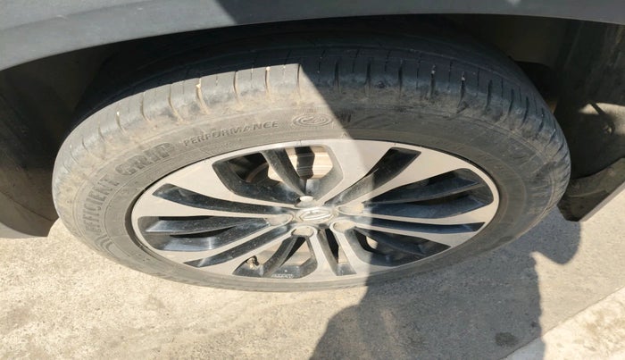 2021 MG HECTOR PLUS SHARP 1.5 PETROL TURBO DCT 6-STR, Petrol, Automatic, 29,393 km, tyre