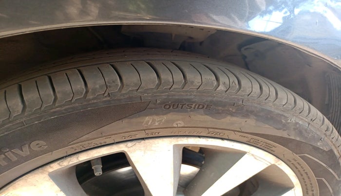 2016 Hyundai Verna 1.6 CRDI SX, Diesel, Manual, 1,09,786 km, tyre