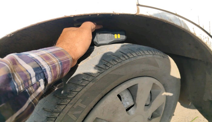 2016 Maruti Eeco 5 STR WITH A/C+HTR, Petrol, Manual, 95,106 km, tyre