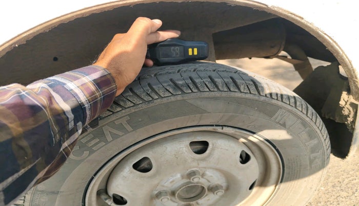 2016 Maruti Eeco 5 STR WITH A/C+HTR, Petrol, Manual, 95,106 km, tyre