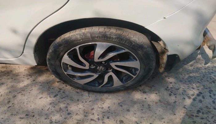 2019 Maruti Baleno ZETA DIESEL 1.3, Diesel, Manual, 1,23,708 km, tyre