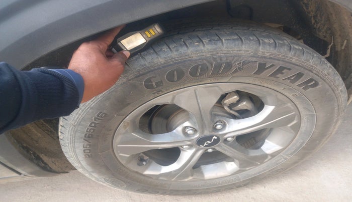 2023 KIA SELTOS HTK PLUS 1.5 IMT, Petrol, Manual, 40,400 km, tyre