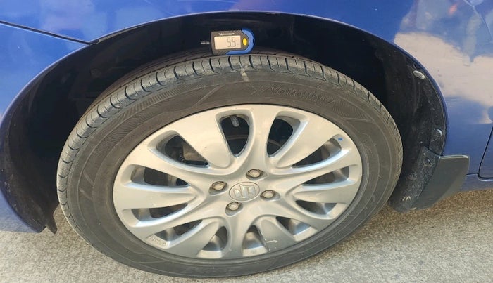 2017 Maruti Baleno ALPHA PETROL 1.2, Petrol, Manual, 85,154 km, tyre