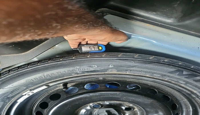 2017 Maruti Baleno ALPHA PETROL 1.2, Petrol, Manual, 85,154 km, tyre