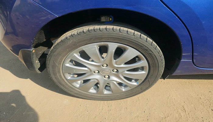 2017 Maruti Baleno ALPHA PETROL 1.2, Petrol, Manual, 85,154 km, tyre