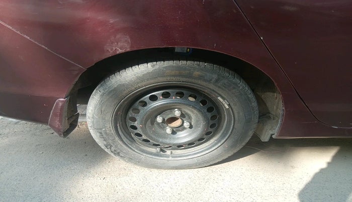 2014 Honda City 1.5L I-VTEC VX CVT, Petrol, Automatic, 1,29,126 km, tyre