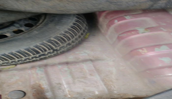 2011 Nissan Sunny XL, Petrol, Manual, 56,165 km, tyre