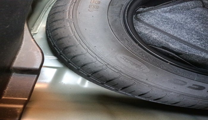 2023 Hyundai VENUE SX 1.2 PETROL, Petrol, Manual, 8,757 km, tyre