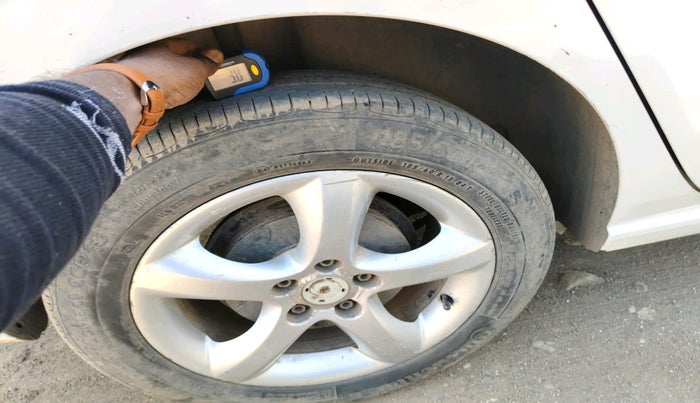 2013 Skoda Rapid ELEGANCE 1.6 TDI CR MT, Diesel, Manual, 1,31,865 km, tyre