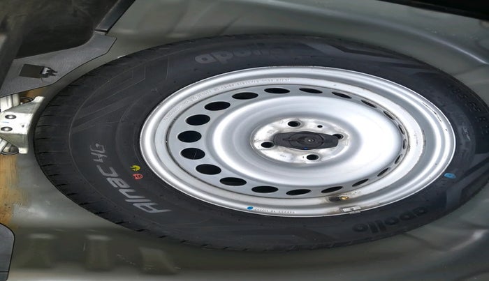 2024 Maruti Baleno SIGMA PETROL 1.2, Petrol, Manual, 11,119 km, tyre