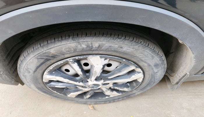 2023 Mahindra XUV300 W4 1.5 DIESEL, Diesel, Manual, 42,800 km, tyre