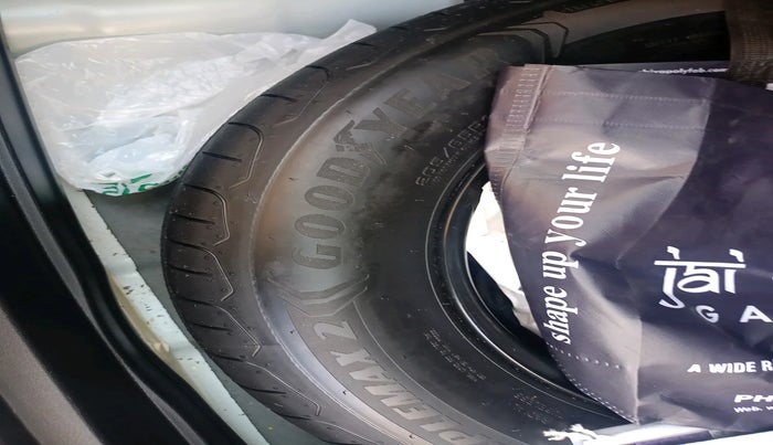 2024 KIA SELTOS HTE 1.5D IMT, Diesel, Manual, 34,369 km, tyre