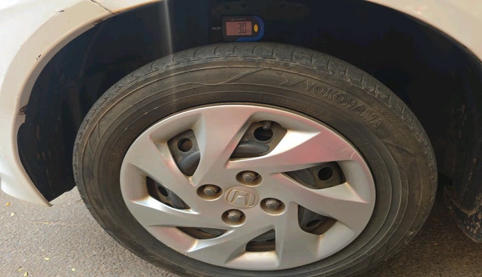 2015 Honda Amaze 1.5L I-DTEC S, Diesel, Manual, 1,83,559 km, tyre