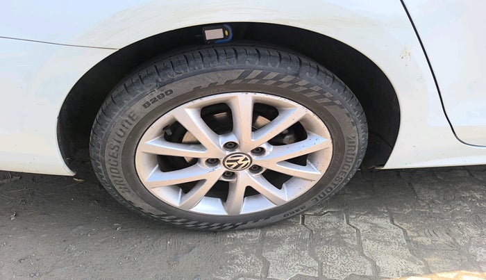 2014 Volkswagen Jetta COMFORTLINE TSI, Petrol, Manual, 60,237 km, tyre