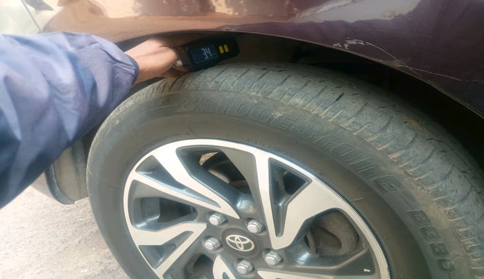 2021 Toyota Innova Crysta 2.4 VX 7 STR, Diesel, Manual, 1,14,817 km, tyre