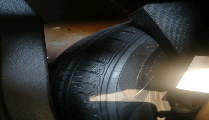 2015 Honda Jazz 1.2L I-VTEC V AT, Petrol, Automatic, 89,664 km, tyre