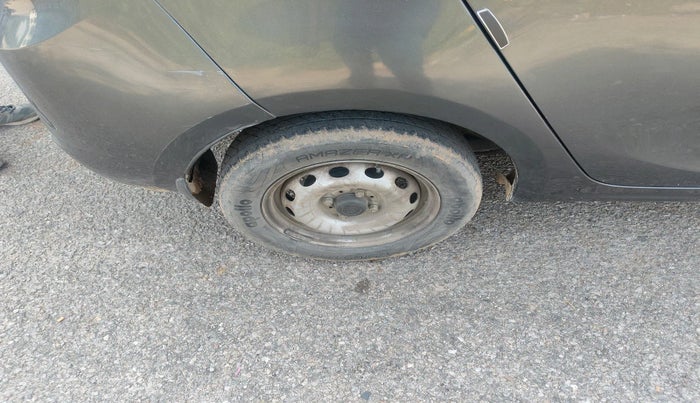 2021 Tata TIGOR XE PETROL, Petrol, Manual, 61,163 km, tyre