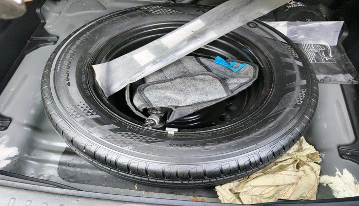 2020 Hyundai Creta EX 1.5 PETROL, Petrol, Manual, 29,111 km, tyre